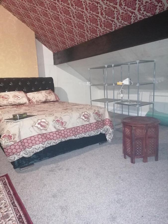 Heavenly Nights Guest House Sheffield Esterno foto